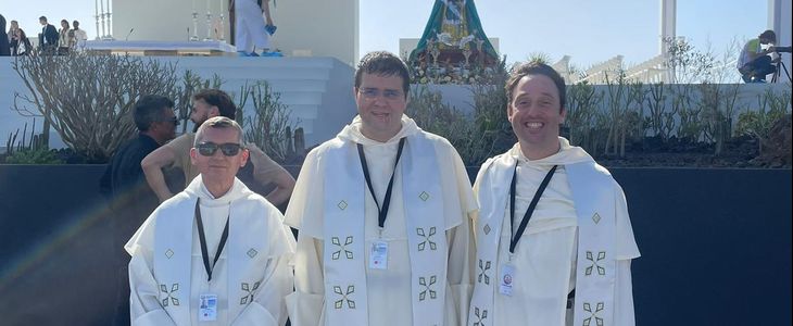 frailes con el papa tenerife