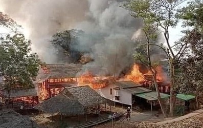 Myanmar guerra incendio