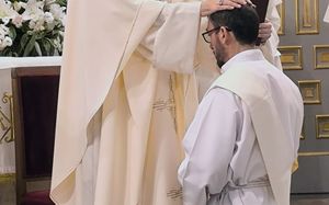 ordenacion sacerdotal ariel