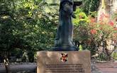 santo-domingo-honra-patrono-estatua